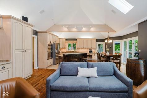 8301 Reef Court Indianapolis IN 46236