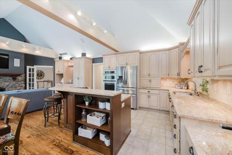 8301 Reef Court Indianapolis IN 46236