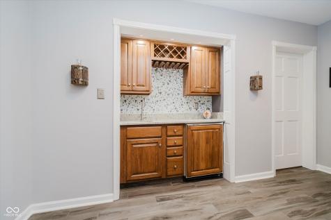 8301 Reef Court Indianapolis IN 46236