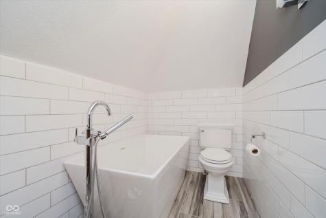8301 Reef Court Indianapolis IN 46236