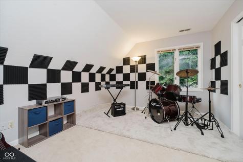 8301 Reef Court Indianapolis IN 46236