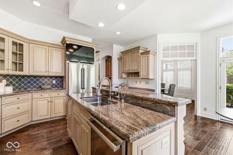 350 Millridge Drive Indianapolis IN 46290