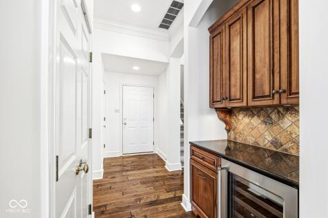 350 Millridge Drive Indianapolis IN 46290