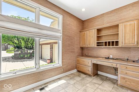 350 Millridge Drive Indianapolis IN 46290