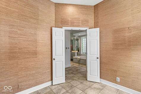 350 Millridge Drive Indianapolis IN 46290