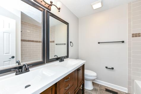 400 S Serenity Way Greenwood IN 46142