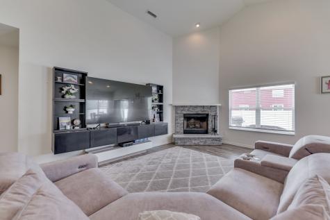 56 Larimar Way Whiteland IN 46184
