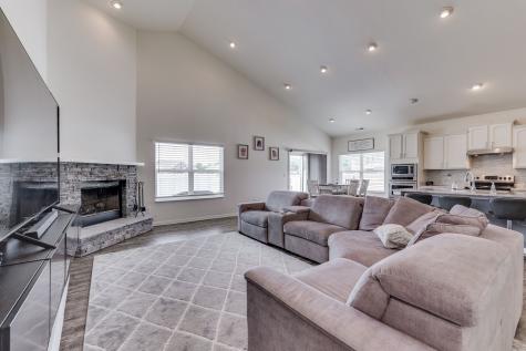 56 Larimar Way Whiteland IN 46184