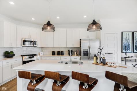 9335 Clarendon Drive Fishers IN 46038