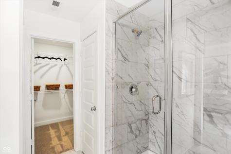 9335 Clarendon Drive Fishers IN 46038