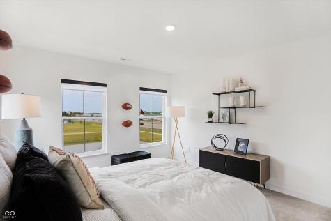 9335 Clarendon Drive Fishers IN 46038