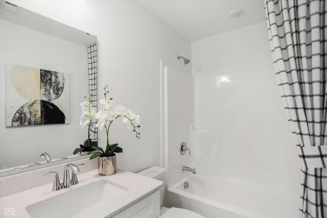 9335 Clarendon Drive Fishers IN 46038