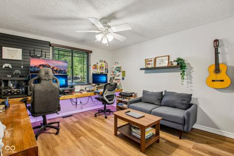 8047 Pebble Creek Court Indianapolis IN 46268