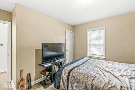 1705 E Kelly Street Indianapolis IN 46203