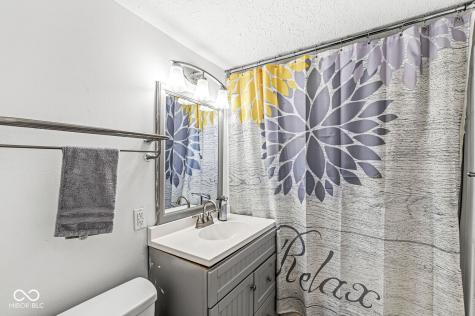 1705 E Kelly Street Indianapolis IN 46203