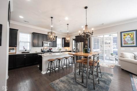 1671 Avondale Drive Westfield IN 46074