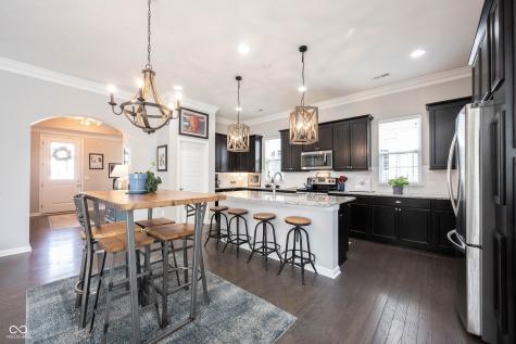 1671 Avondale Drive Westfield IN 46074