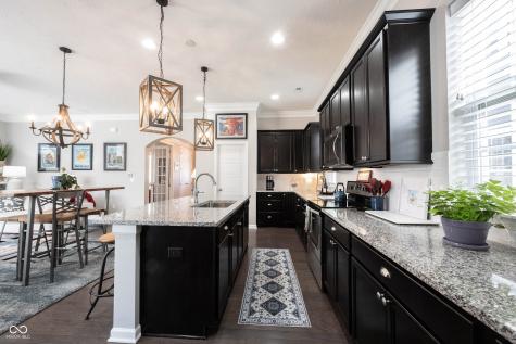 1671 Avondale Drive Westfield IN 46074