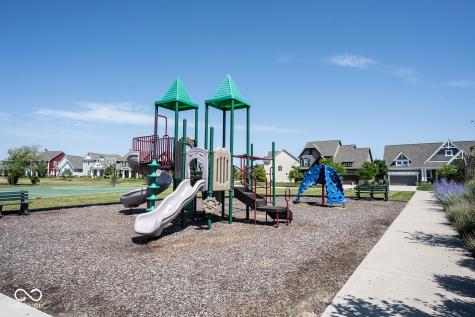 1671 Avondale Drive Westfield IN 46074