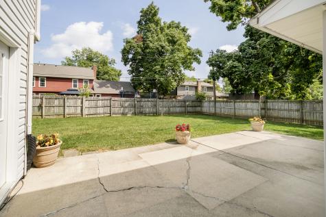 1810 N Brentwood Lane Muncie IN 47304