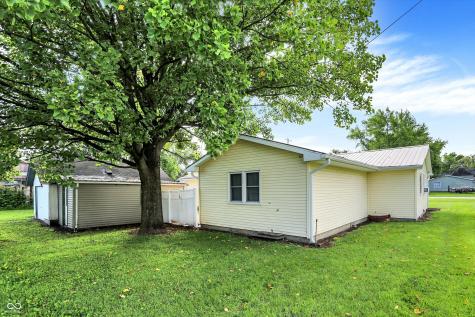 9422 Pearl Street Clarks Hill IN 47930