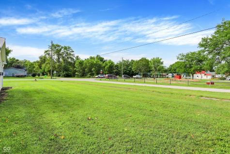 9422 Pearl Street Clarks Hill IN 47930
