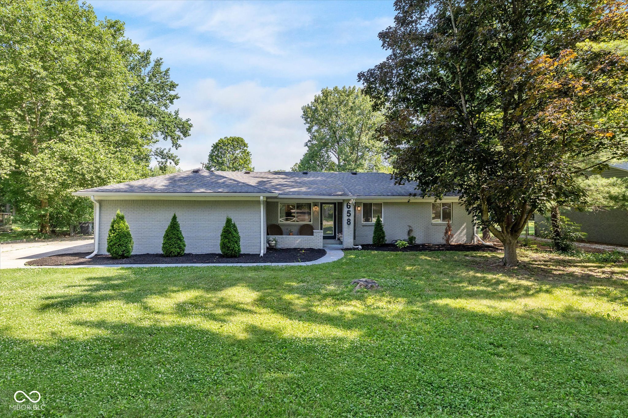 658 W 72nd Street Indianapolis IN 46260