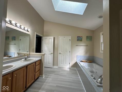 8507 Promontory Road Indianapolis IN 46236
