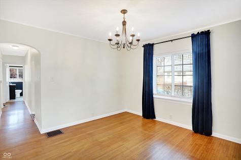5548 Carrollton Avenue Indianapolis IN 46220