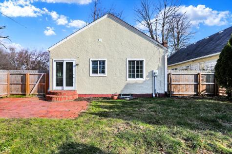 5548 Carrollton Avenue Indianapolis IN 46220