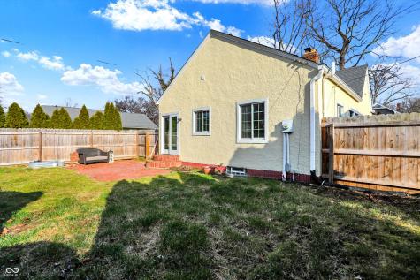 5548 Carrollton Avenue Indianapolis IN 46220