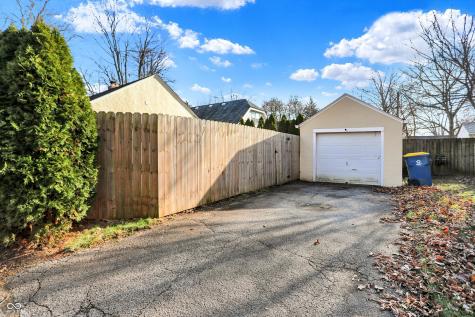 5548 Carrollton Avenue Indianapolis IN 46220