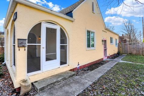 5548 Carrollton Avenue Indianapolis IN 46220