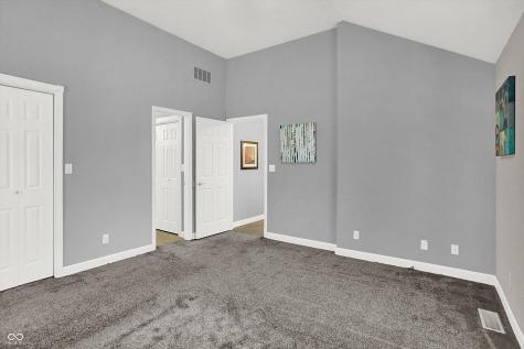 6104 Brandermill Ridge Columbus IN 47203