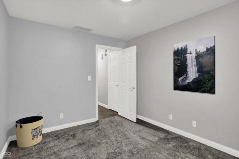 6104 Brandermill Ridge Columbus IN 47203
