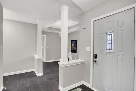 6104 Brandermill Ridge Columbus IN 47203