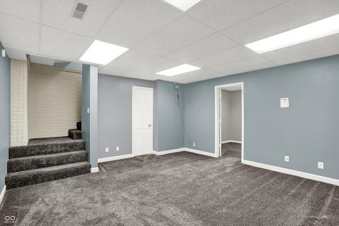 6104 Brandermill Ridge Columbus IN 47203
