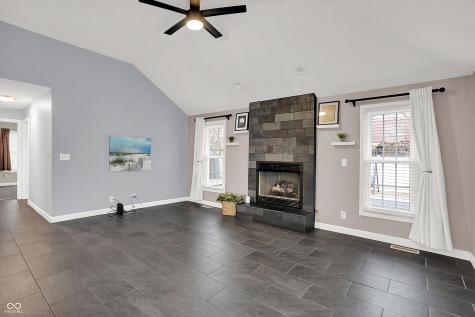 6104 Brandermill Ridge Columbus IN 47203