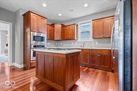 7189 Lockford N Avon IN 46123