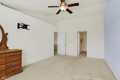 12080 Bears Way Fishers IN 46037