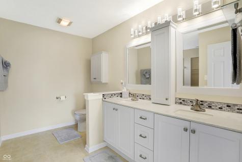 12080 Bears Way Fishers IN 46037