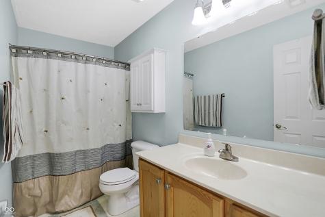 12080 Bears Way Fishers IN 46037