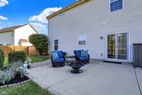 12080 Bears Way Fishers IN 46037