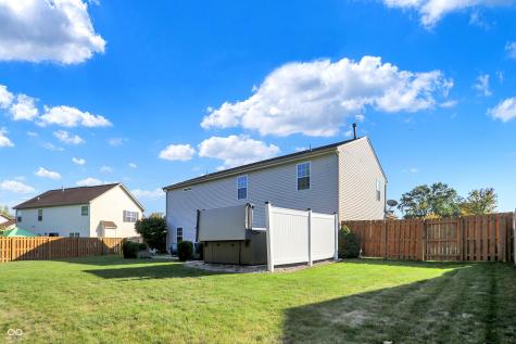 12080 Bears Way Fishers IN 46037
