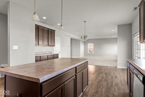 9308 Foudray Circle N Avon IN 46123