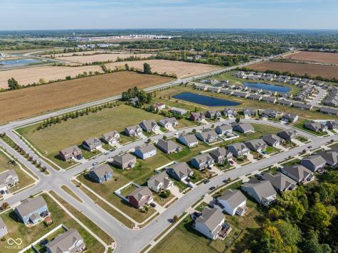 9308 Foudray Circle N Avon IN 46123