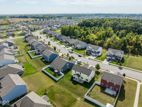 9308 Foudray Circle N Avon IN 46123