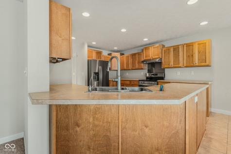 2296 Berkshire Place N Columbus IN 47203