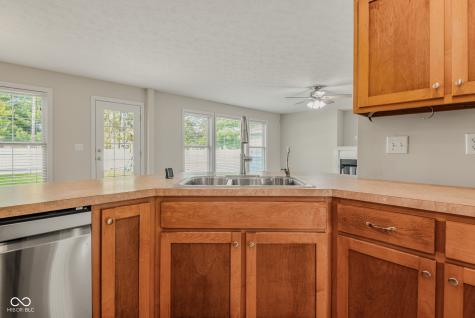 2296 Berkshire Place N Columbus IN 47203
