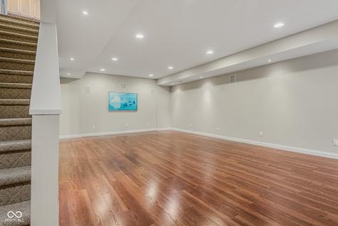 2296 Berkshire Place N Columbus IN 47203